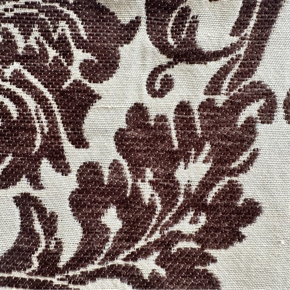 Bombay Company Pair of Damask Print Decorative Pillow Cases - Picture 7 of 9